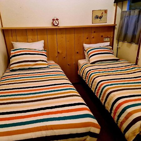 Landelijk Vakantiehuisje Alem Bagian luar foto